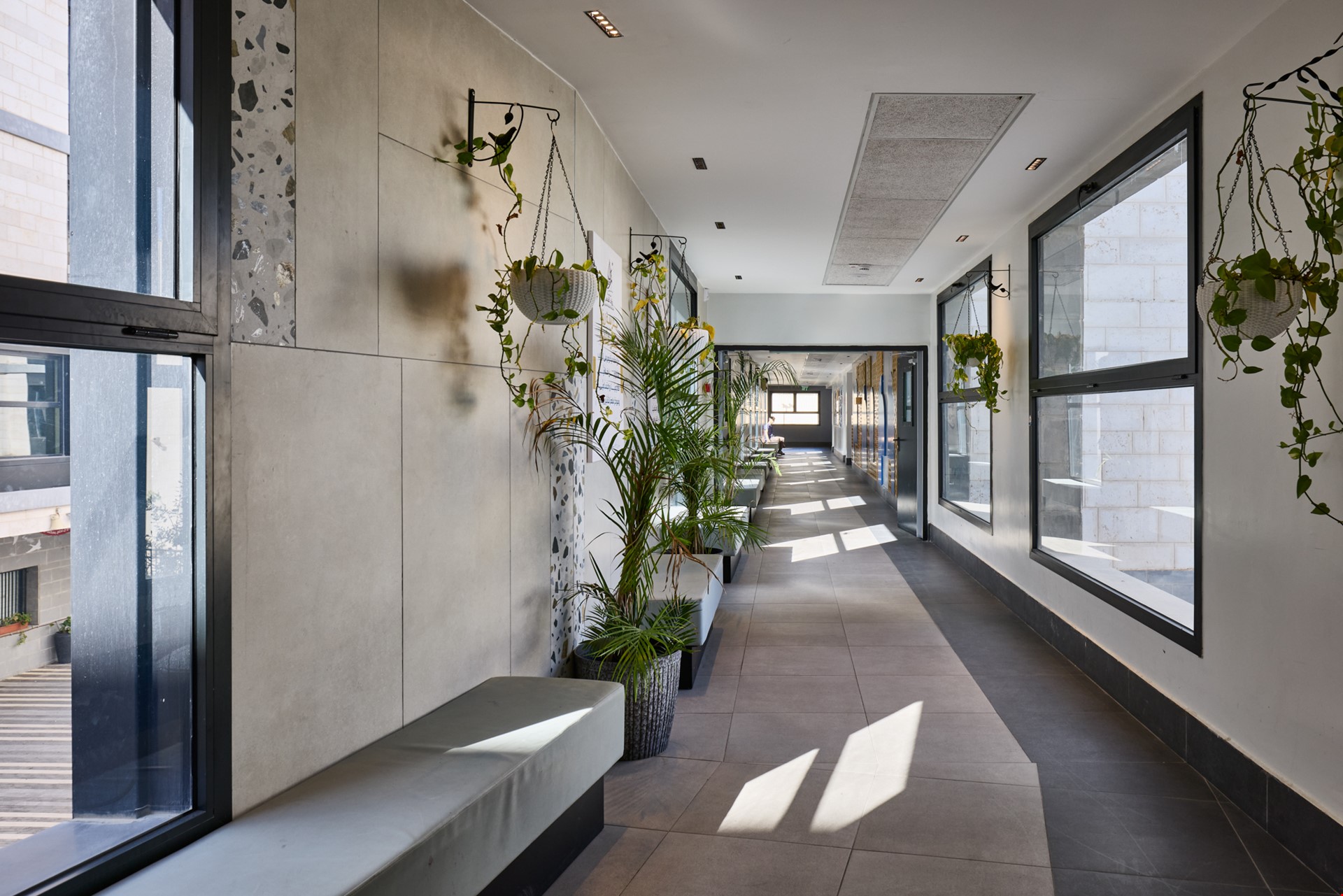 ביס למצטיינים בית חנינא